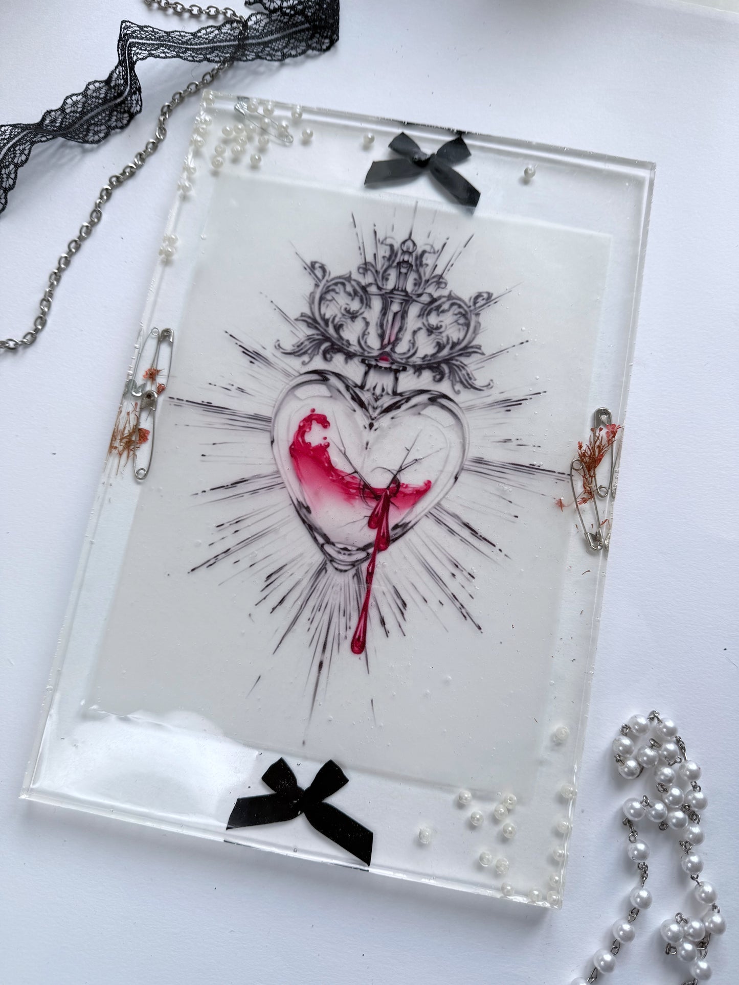 Sacred heart Resin Print - Flowers and pins