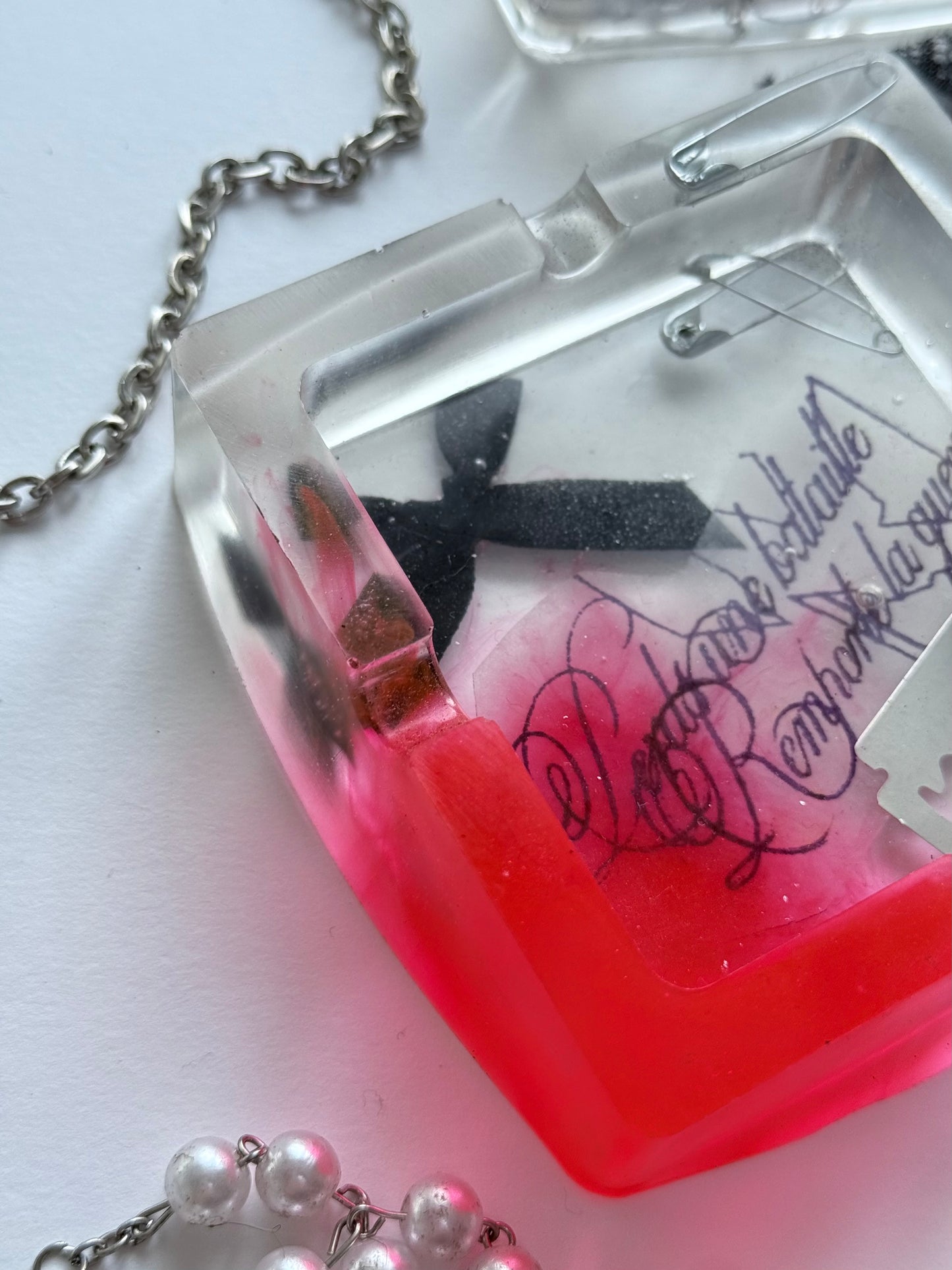 Resin Ashtray - Bright Red/Pink